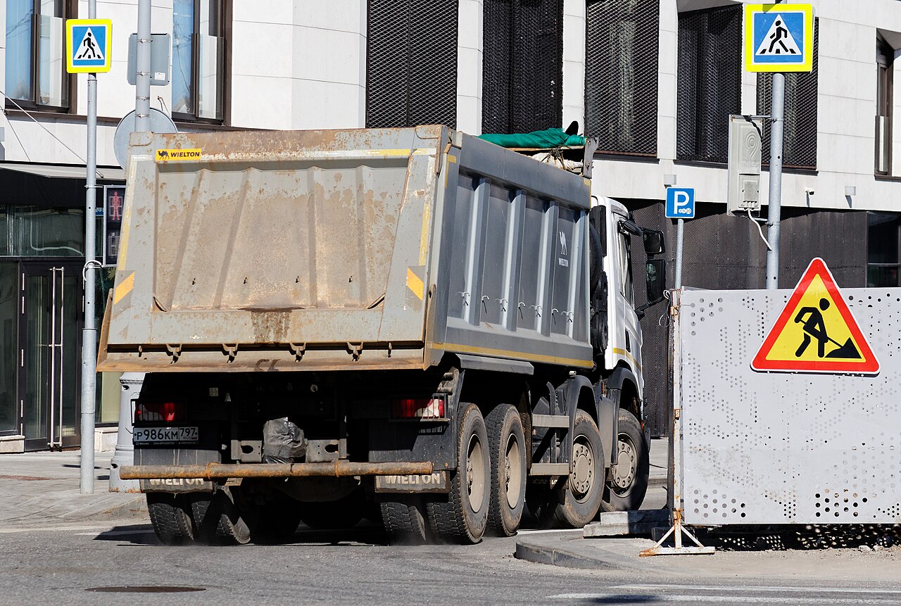 Tri-axle